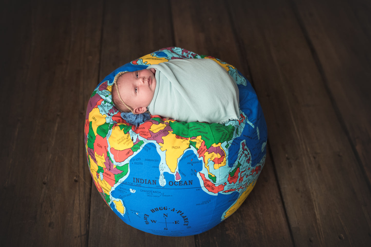 Super Earth HUGG-A-PLANET