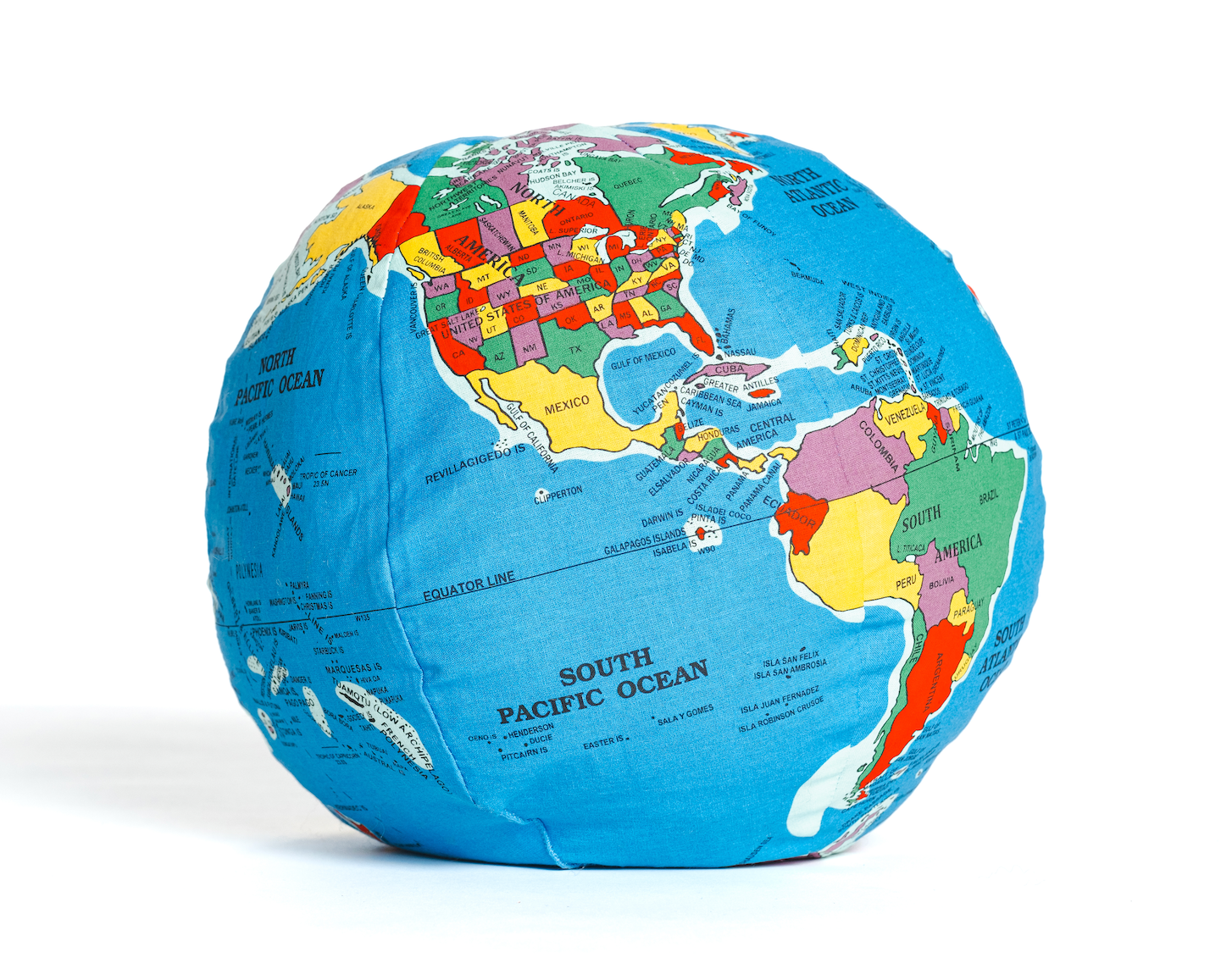 2015年製Hug A Planet Globe Plush 地球儀型クッション The Original Hugg-A-Planet Classic | Hugg A Planet – Hugg A Planet®